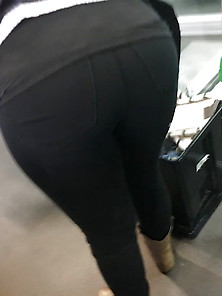 Big Round Nice Ass In Black Jeans
