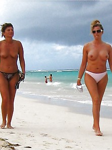 Topless Women In The Dominican Republic