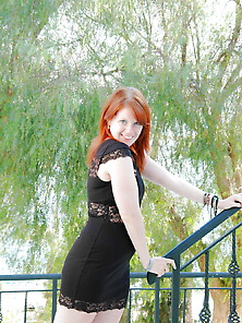 Redhead Amateur Model
