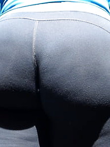 Awesome Spanish Milf Booty Gluteus Divinus