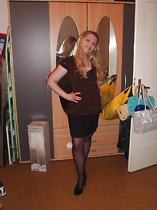Nicole From Germany Non-Nude Feet And Stockings