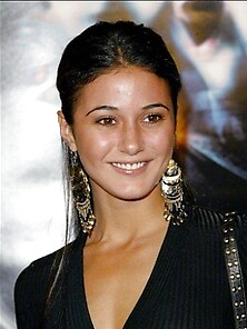 Emmanuelle Chriqui's Tits In A See Thru Top
