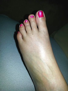 Wife's Sexy Feet Want Cum Tribute