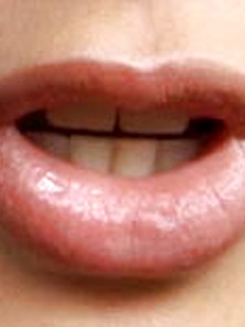 Sucking Lips