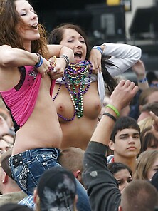 Teen Hotties Showing Tits In Public