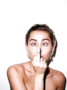 Miley Cyrus Nude Photoshoot