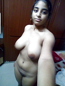 Indian Girl Showing Her Nude Body With Big Boobs