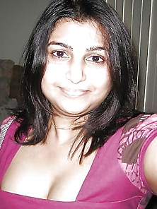 Indian Horny Chubby Sexy Bhabi Smita Big Boobs-1