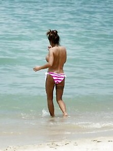 Katie Price Exposing Her Big Bare Boobs At A Beach