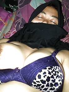 Indonesia- Ngentot Tante Jilbaber Hijab Toge