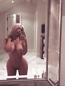 Naked Selfie Of Kim Kardashian