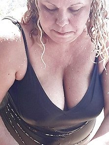 Bbw Matures And Grannies At The Beach 338