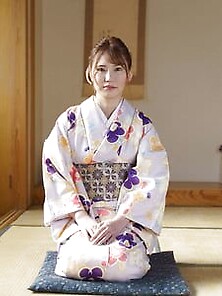 Yui Kisaragi :: Hard Sex With A Horny Girl In Kimono - Cari