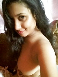 Bangladesi Girl Rashmi Selfmade Nude