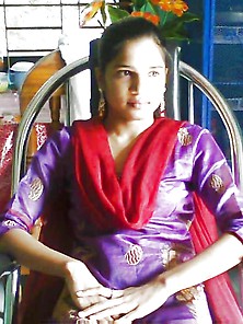 Wanita India 15