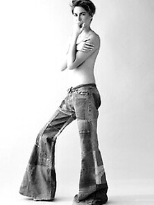 Shailene Woodley Nude