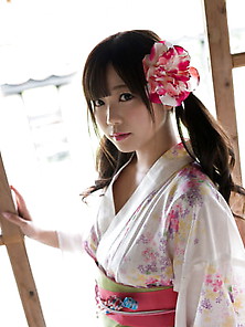 Kimono Girls Are Beautiful (Japanese)