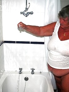 Fat Granny Body Wet