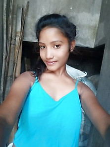 Tamil School Girl Big Boobs Selfie