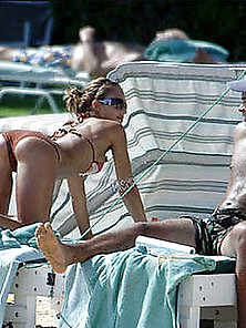 Jessica Alba Hot Body In A Blue Bikini