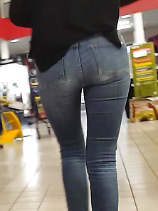 Matures In Tight Jeans