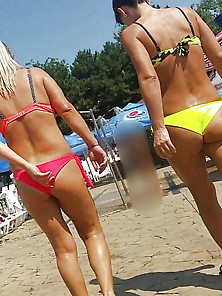 Spy Pool Two Girls Sexy Ass Bikini Romanian