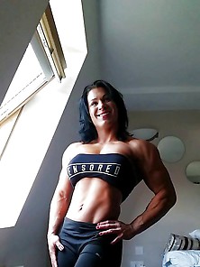 Renata Hronova - Female Bodybuilder