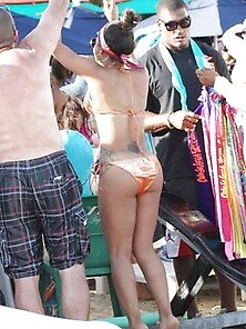 Hot Curvy Christina Milian In A Skimpy Bikini