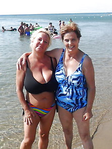 Mature Bikini Women 008.