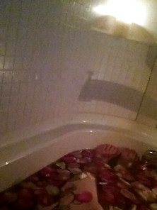 Candle Lit Bath With Roses