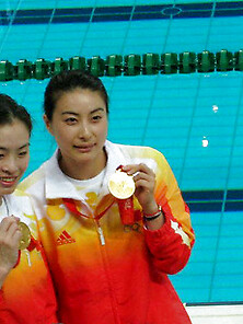Guo Jingjing Bares Her Olympic Bush