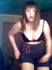 Russian Webcam Slut Show Tits