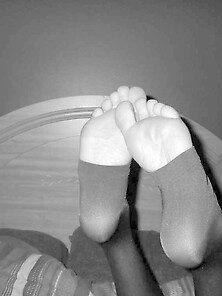 Soles Ebony And White Position