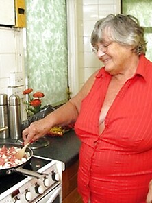 Big Fat Grandma Cooking
