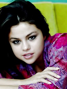 Selena Gomez Hot Pics From New Music Video