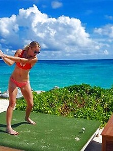 Sexy Photos Of Caroline Wozniacki