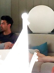 Sophie Tuner Sucks Her Husband Joe Jonas' Cock