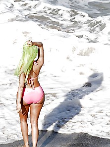 Nicki Minaj - Goddess On The Beach