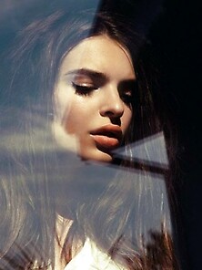 Emily Ratajkowski In An Artistic Sexy Photoshoot