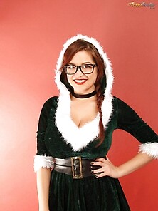 Tessa Fowler Christmas Velvet Set 1