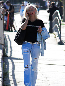 Candid Jeans