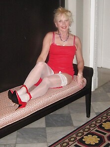 Cougar Ruth From United States Hotel Flashing