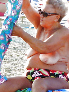 Bbw Matures And Grannies At The Beach 298