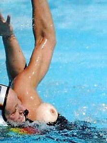 Nipslip At Waterpolo Olympics By Voyeur Troc
