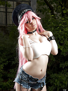 Poison Cosplayers (Street Fighter)