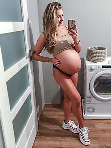 Hot Amateur Pregnant Gym Teacher