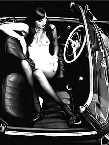 Vintage Lady's & Cars-Num-008