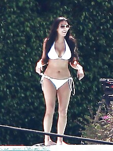 Kim Kardashian Bathing Suit Candids In Miami