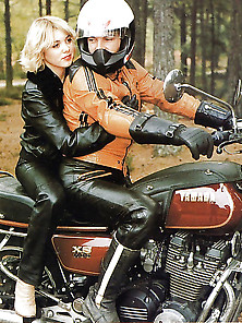 Marilyn Jess En Cuir Noir Moto Motard