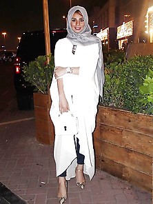Stunning Arab Hijabi